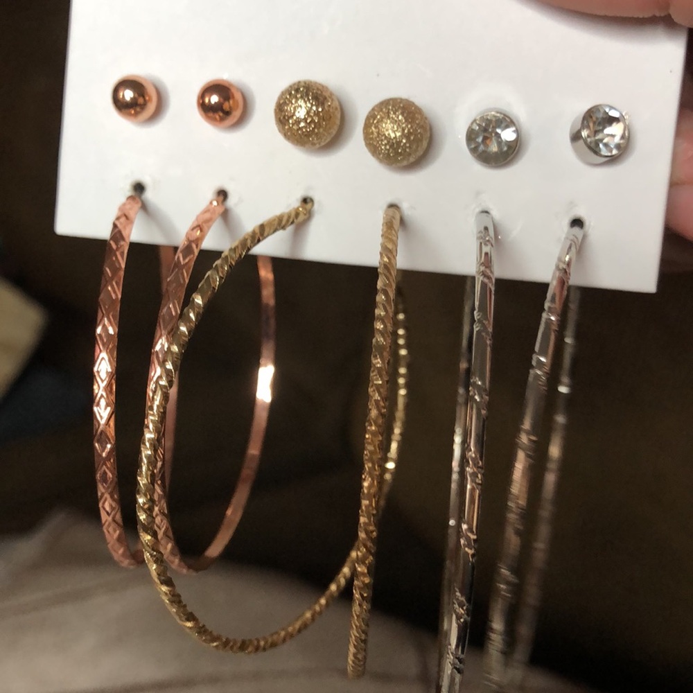 ⚜️Women’s Hoop Earrings ✨⚜️